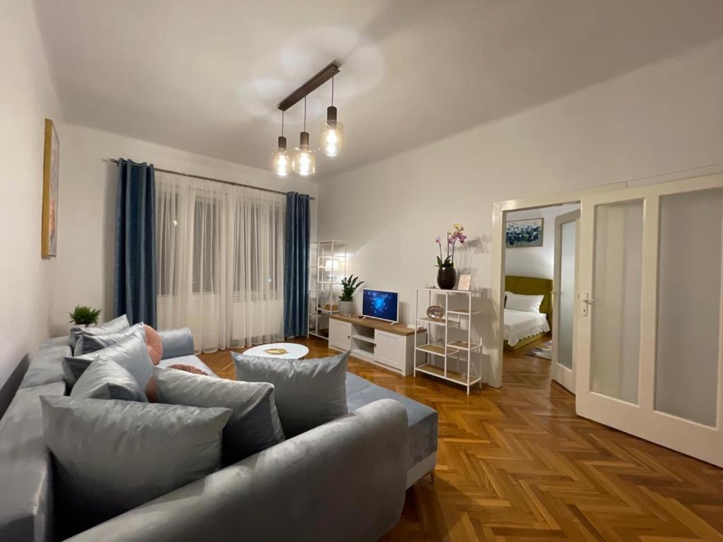 Cityviews Apartment Cluj Ngoại thất bức ảnh